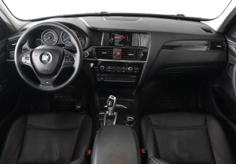 Подержанный автомобиль BMW X3 2014 года (10 фото)