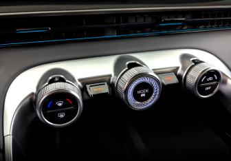 Подержанный автомобиль Exeed RX 2023 года (26 фото)