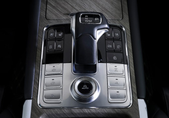 Подержанный автомобиль Tank 500 2023 года (17 фото)