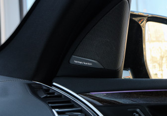 Подержанный автомобиль BMW X3 2022 года (8 фото)