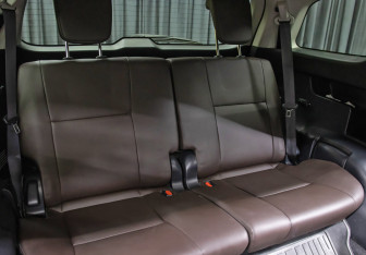 Подержанный автомобиль Toyota Fortuner 2017 года (12 фото)