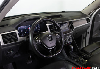 Подержанный автомобиль Volkswagen Teramont 2018 года (12 фото)