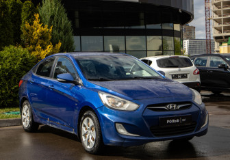 Подержанный автомобиль Hyundai Solaris Sedan 2012 года (2 фото)