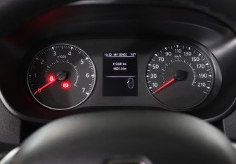 Подержанный автомобиль Renault Arkana 2019 года (11 фото)