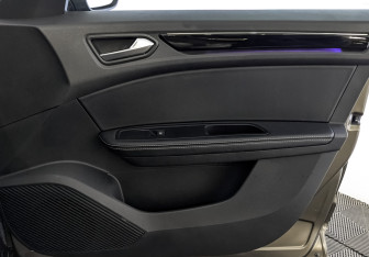 Подержанный автомобиль Renault Arkana 2019 года (25 фото)