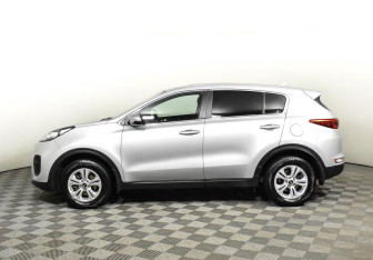 Подержанный автомобиль Kia Sportage 2017 года (3 фото)