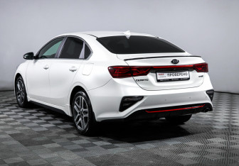 Подержанный автомобиль Kia Cerato Sedan 2020 года (7 фото)