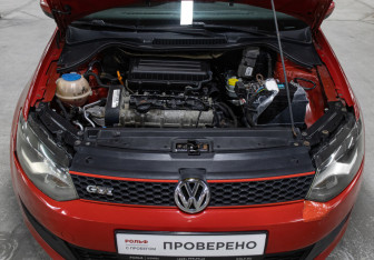 Подержанный автомобиль Volkswagen Polo Hatchback 2011 года (9 фото)