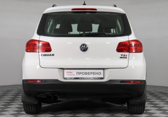 Подержанный автомобиль Volkswagen Tiguan 2013 года (6 фото)