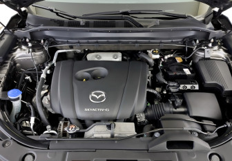 Подержанный автомобиль Mazda CX-5 2020 года (9 фото)