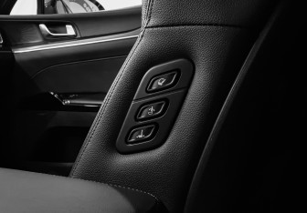 Подержанный автомобиль Kia K5 2021 года (21 фото)