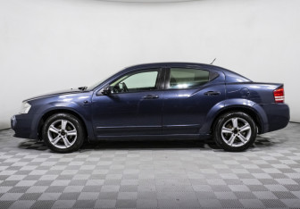 Подержанный автомобиль Dodge Avenger Sedan 2007 года (8 фото)