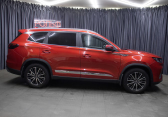 Подержанный автомобиль Chery Tiggo 8 Pro 2021 года (4 фото)