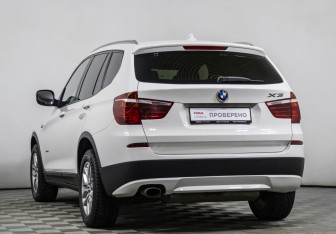 Подержанный автомобиль BMW X3 2013 года (7 фото)