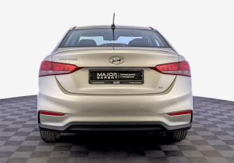 Подержанный автомобиль Hyundai Solaris Sedan 2018 года (6 фото)