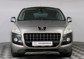 Подержанный автомобиль Peugeot 3008 2011 года (2 фото)