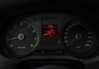 Подержанный автомобиль Volkswagen Polo Sedan 2013 года (11 фото)