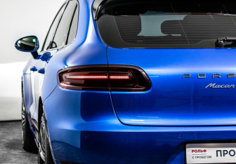 Подержанный автомобиль Porsche Macan 2014 года (27 фото)