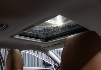 Подержанный автомобиль Omoda C5 2024 года (17 фото)