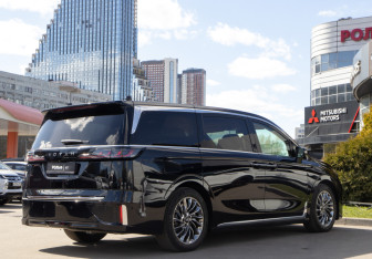 Подержанный автомобиль Voyah Dream 2023 года (4 фото)