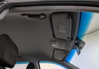 Подержанный автомобиль Hyundai Santa Fe 2011 года (23 фото)