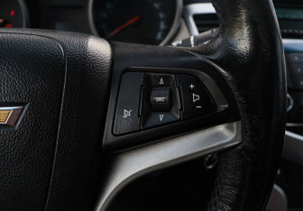 Подержанный автомобиль Chevrolet Cruze Sedan 2012 года (18 фото)
