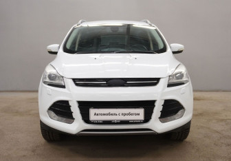 Подержанный автомобиль Ford Kuga 2015 года (2 фото)
