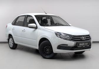Подержанный автомобиль LADA (ВАЗ) Granta Sedan 2023 года (3 фото)
