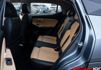 Подержанный автомобиль GAC GS3 2024 года (8 фото)