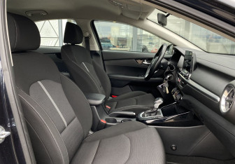 Подержанный автомобиль Kia Cerato Sedan 2021 года (28 фото)