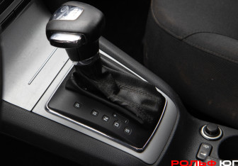 Подержанный автомобиль Skoda Octavia Liftback 2011 года (15 фото)