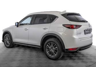 Подержанный автомобиль Mazda CX-5 2017 года (8 фото)
