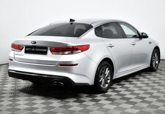 Подержанный автомобиль Kia Optima Sedan 2019 года (5 фото)