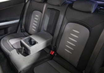 Подержанный автомобиль Kia Ceed Hatchback 2014 года (10 фото)