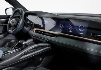 Подержанный автомобиль Geely Monjaro 2023 года (9 фото)