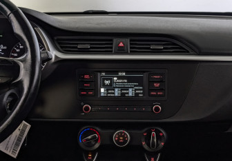 Подержанный автомобиль Kia Rio Hatchback 2021 года (17 фото)