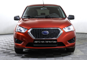 Подержанный автомобиль Datsun mi-DO 2015 года (2 фото)