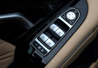 Подержанный автомобиль Voyah Free 2023 года (13 фото)