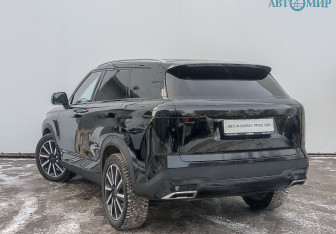 Подержанный автомобиль Jaecoo J7 2023 года (7 фото)