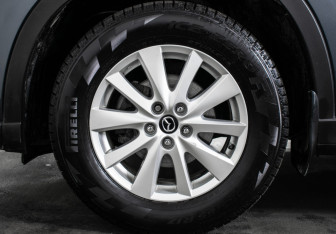 Подержанный автомобиль Mazda CX-5 2012 года (14 фото)