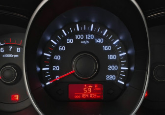 Подержанный автомобиль Kia Rio Sedan 2013 года (12 фото)