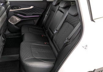 Подержанный автомобиль Exeed TXL 2023 года (18 фото)