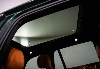 Подержанный автомобиль LiXiang L9 2023 года (13 фото)