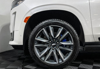 Подержанный автомобиль Cadillac Escalade Suv 2021 года (33 фото)