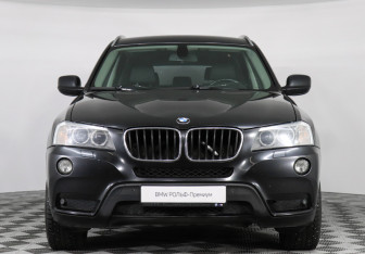 Подержанный автомобиль BMW X3 2011 года (3 фото)