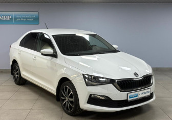 Подержанный автомобиль Skoda Rapid Liftback 2021 года (3 фото)