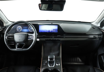 Подержанный автомобиль Omoda C5 2023 года (13 фото)