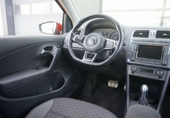 Подержанный автомобиль Volkswagen Polo Sedan 2018 года (13 фото)