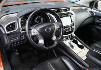 Подержанный автомобиль Nissan Murano Suv 2019 года (12 фото)