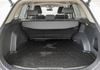 Подержанный автомобиль Toyota RAV4 2019 года (10 фото)